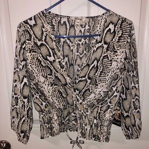 Snakeskin, V neckline, cinched waist blouse